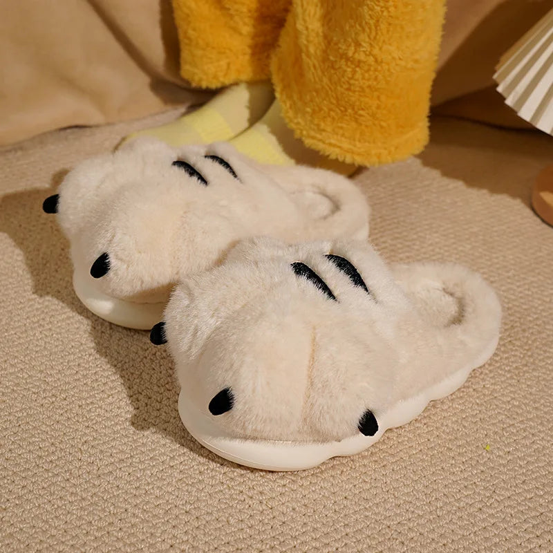 Pantoufles moelleuses en forme de patte de Lion