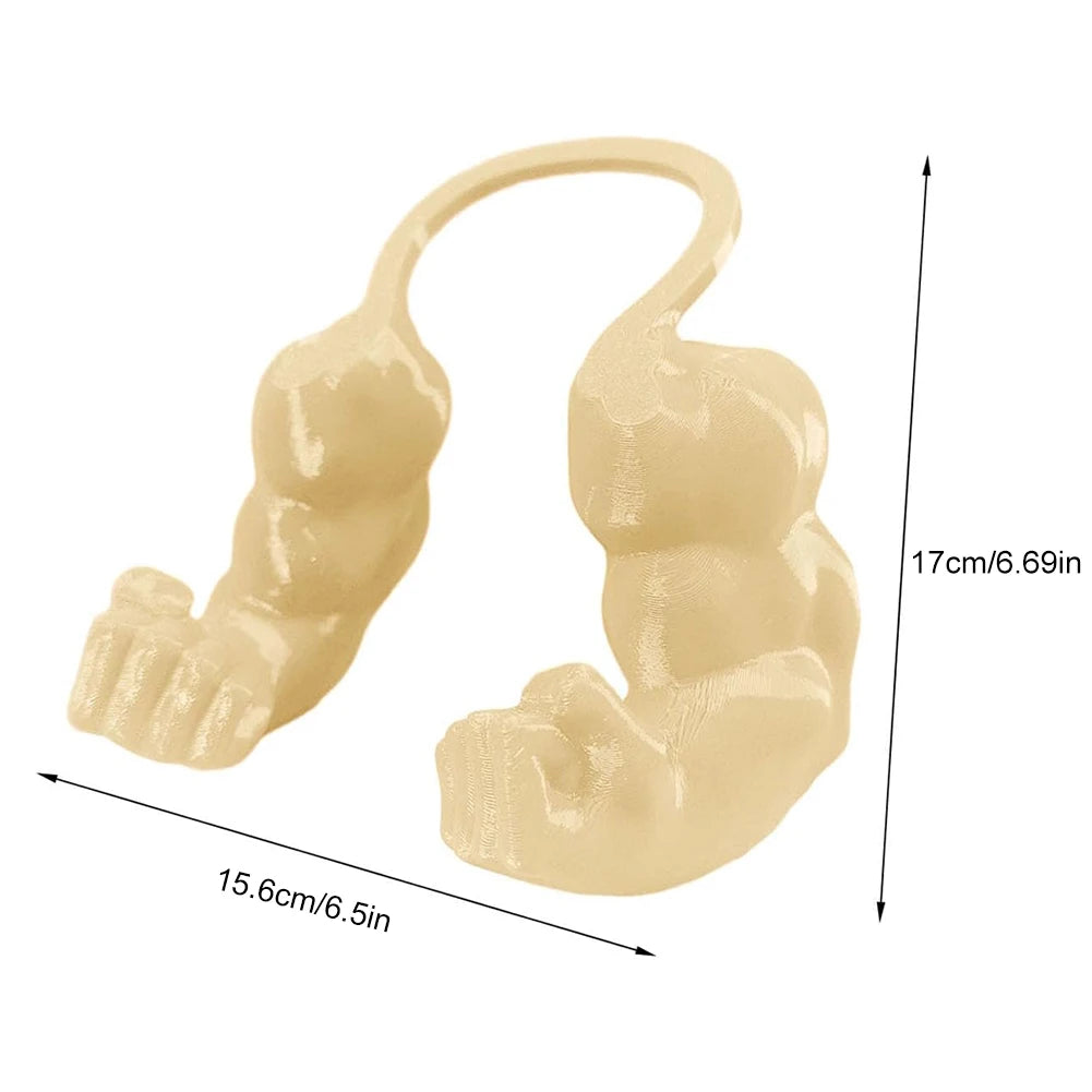 Bras musculaire imprimé en 3D. Cosplay pour chat