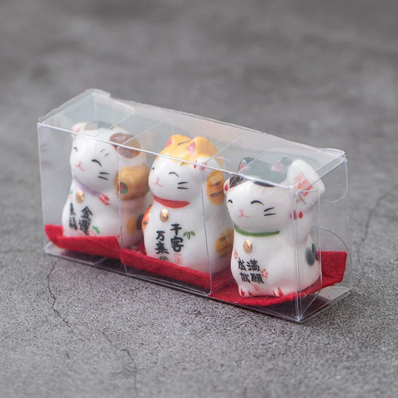 3 mini chat Maneki Neko  porte-bonheur en céramique