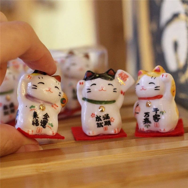 3 mini chat Maneki Neko  porte-bonheur en céramique