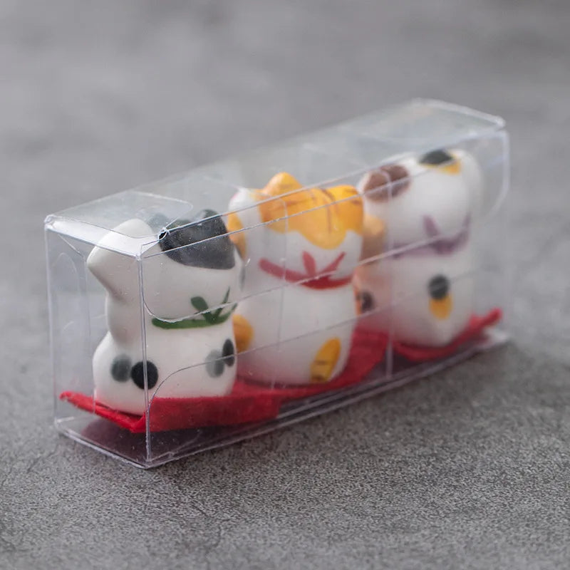 3 mini chat Maneki Neko  porte-bonheur en céramique