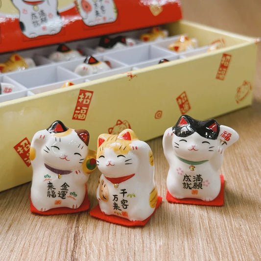 3 mini chat Maneki Neko  porte-bonheur en céramique