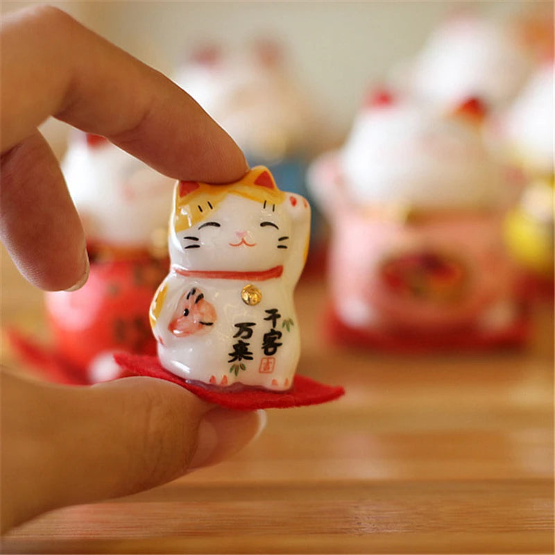 3 mini chat Maneki Neko  porte-bonheur en céramique